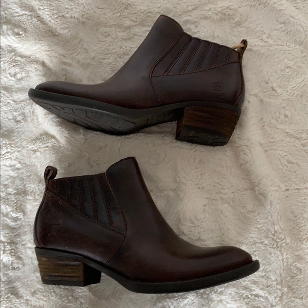Born Women’s Beebe in Boardwalk Ankle Fashion Boots - Picture 3 of 7